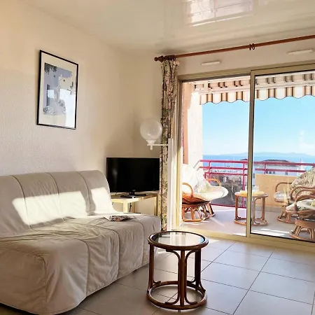 Familial Avec Piscine, Parking Et Climatisation Au Lavandou - Fr-1-251-439 *
